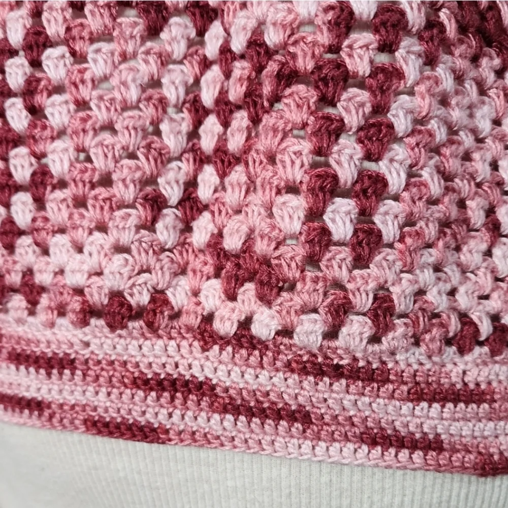 Hand Crafted Crocheted Pullover Pink Size L - Picture 10 of 12